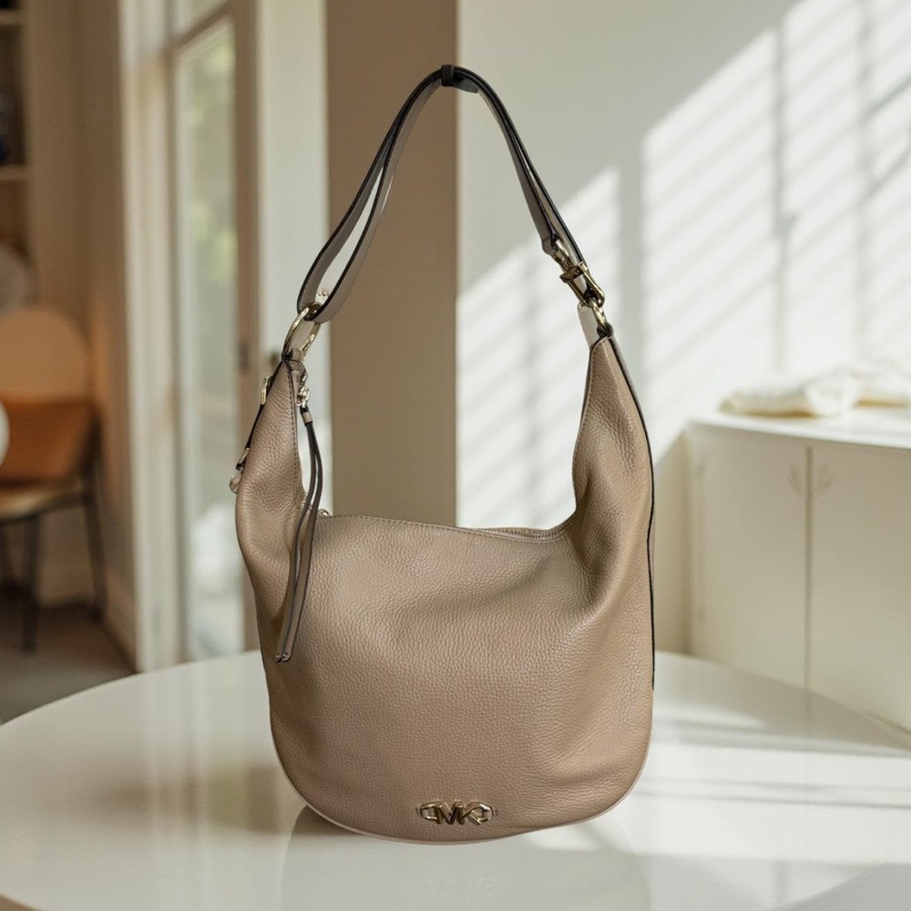 Authentic Michael Kors Izzy Camel Convertible Leather Shoulder Bag Crossbody